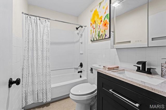 9106 Summit Drive, Fairview Heights, IL 62208