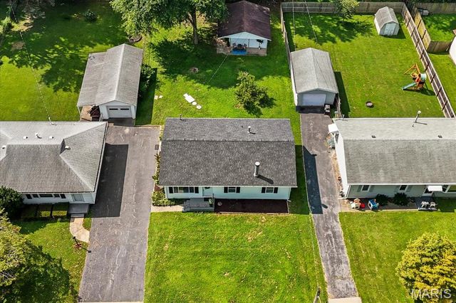 9106 Summit Drive, Fairview Heights, IL 62208