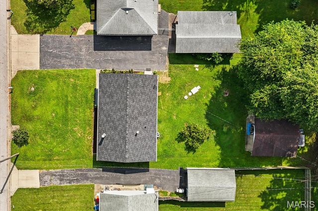 9106 Summit Drive, Fairview Heights, IL 62208