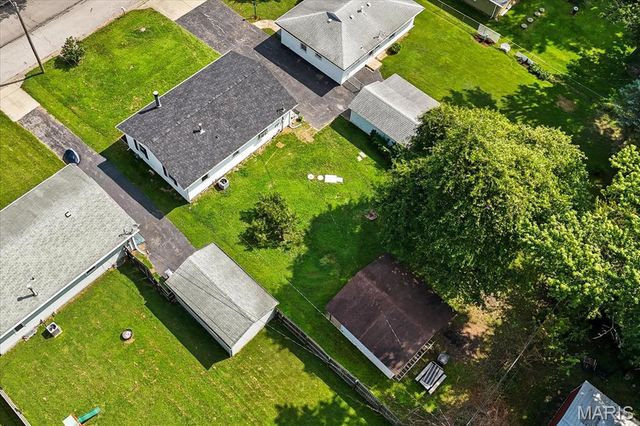 9106 Summit Drive, Fairview Heights, IL 62208