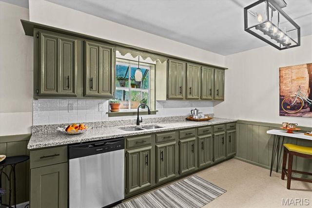 9106 Summit Drive, Fairview Heights, IL 62208
