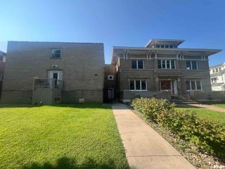 431 5th Ave S Apt 17, Clinton, IA 52732