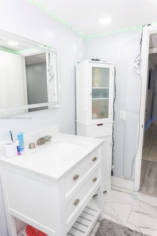 6190 W 19th Ave 201, Hialeah, FL 33012