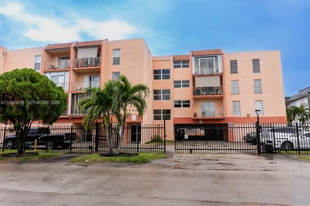 6190 W 19th Ave 201, Hialeah, FL 33012