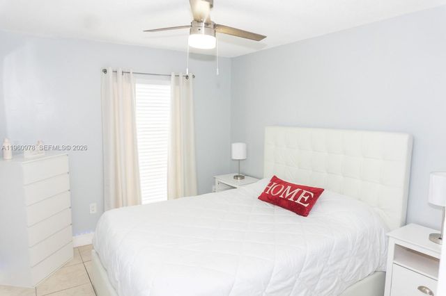 6190 W 19th Ave 201, Hialeah, FL 33012