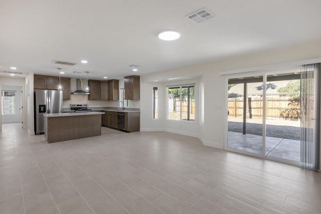 6934 W McLellan Road, Glendale, AZ 85303