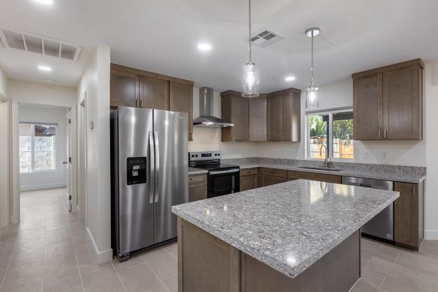 6934 W McLellan Road, Glendale, AZ 85303