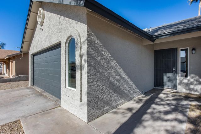 6934 W McLellan Road, Glendale, AZ 85303