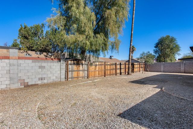6934 W McLellan Road, Glendale, AZ 85303