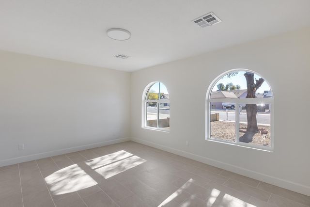 6934 W McLellan Road, Glendale, AZ 85303