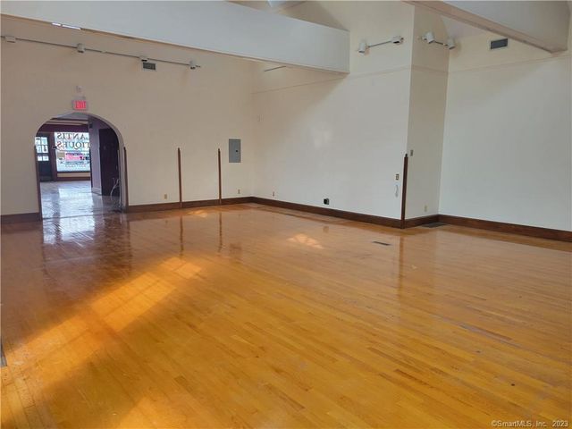 1004 Boston Post Road 1B, West Haven, CT 06516