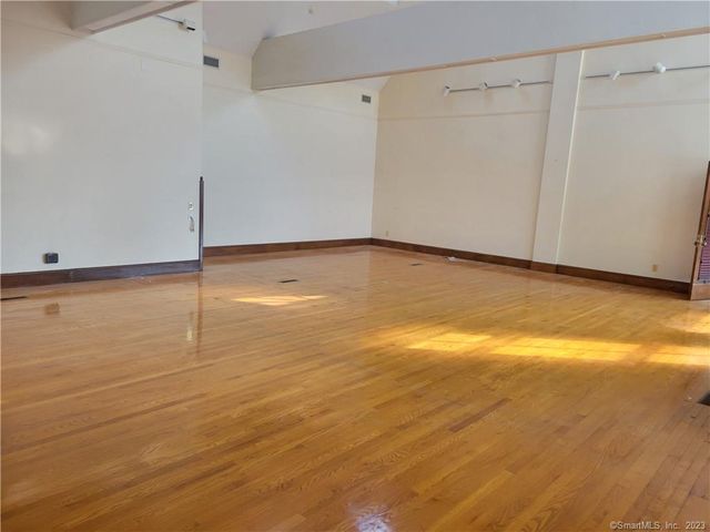 1004 Boston Post Road 1B, West Haven, CT 06516