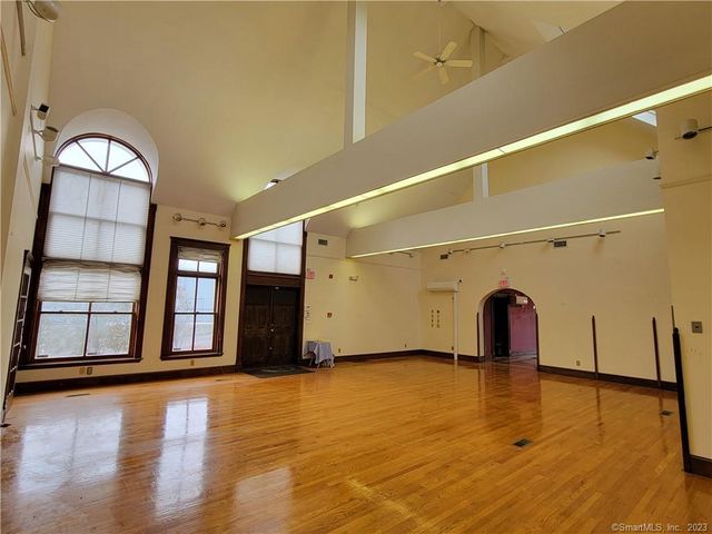 1004 Boston Post Road 1B, West Haven, CT 06516