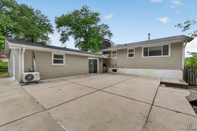 1206 Fairview Drive, Ellisville, MO 63011