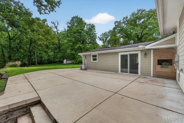 1206 Fairview Drive, Ellisville, MO 63011
