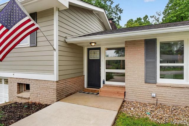 1206 Fairview Drive, Ellisville, MO 63011