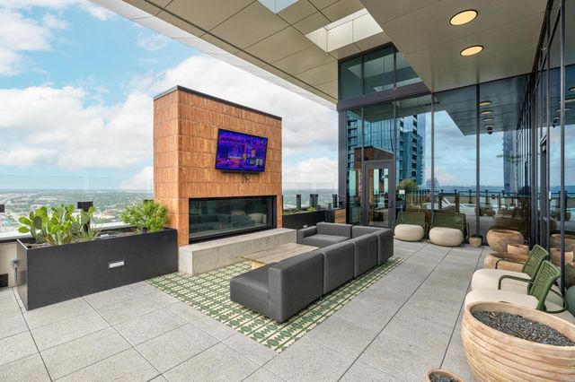 84 EAST Ave 2008, Austin, TX 78701