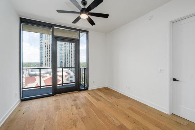 84 EAST Ave 2008, Austin, TX 78701
