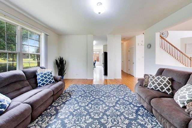 1819 Krowka Drive, Des Plaines, IL 60018