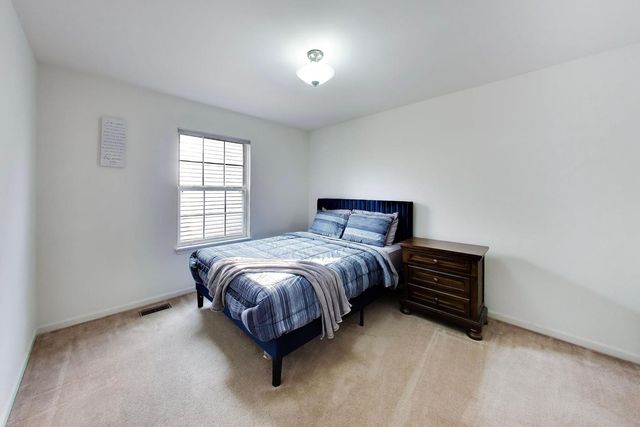 1819 Krowka Drive, Des Plaines, IL 60018