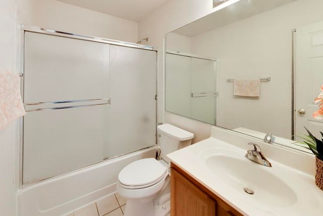1819 Krowka Drive, Des Plaines, IL 60018
