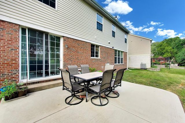 1819 Krowka Drive, Des Plaines, IL 60018