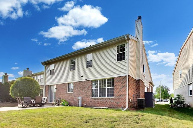 1819 Krowka Drive, Des Plaines, IL 60018