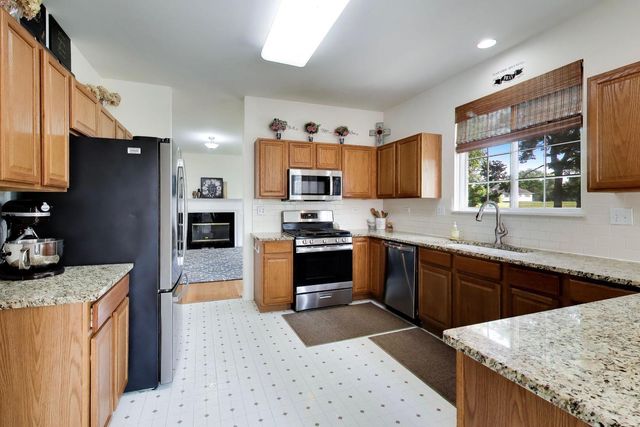1819 Krowka Drive, Des Plaines, IL 60018