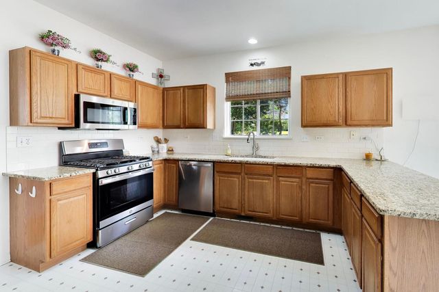 1819 Krowka Drive, Des Plaines, IL 60018