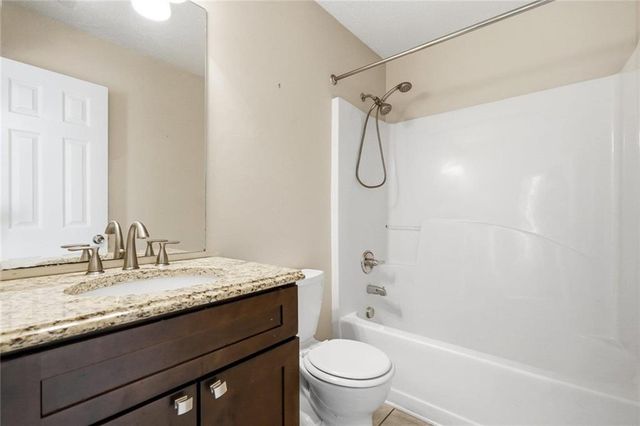 6141 Redtop Loop, Fairburn, GA 30213