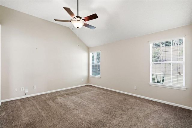 6141 Redtop Loop, Fairburn, GA 30213