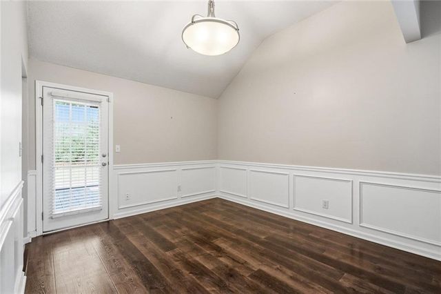 6141 Redtop Loop, Fairburn, GA 30213