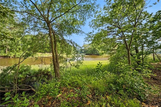 1030 Mains Creek RD, Chesapeake, VA 23320