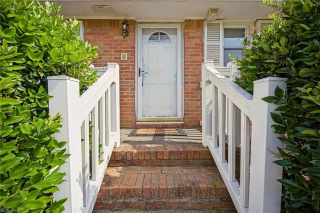 1030 Mains Creek RD, Chesapeake, VA 23320