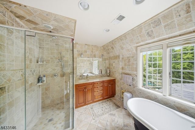 120 Old Chester Rd, Essex Fells Twp., NJ 07021