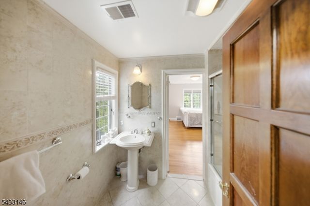 120 Old Chester Rd, Essex Fells Twp., NJ 07021