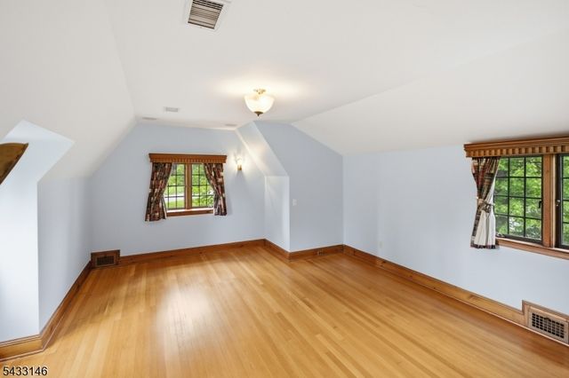 120 Old Chester Rd, Essex Fells Twp., NJ 07021