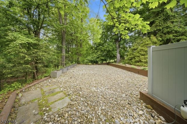120 Old Chester Rd, Essex Fells Twp., NJ 07021