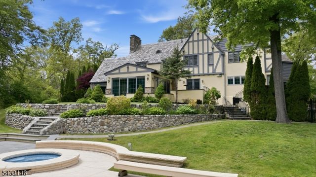 120 Old Chester Rd, Essex Fells Twp., NJ 07021