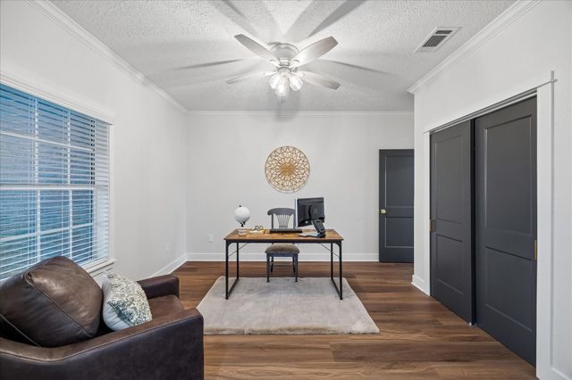 15415 Skyhawk Lane, Beach City, TX 77523