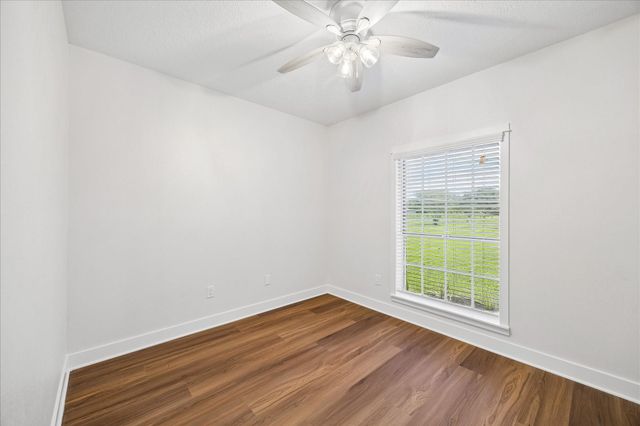 15415 Skyhawk Lane, Beach City, TX 77523