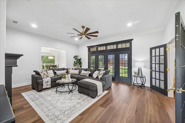 15415 Skyhawk Lane, Beach City, TX 77523