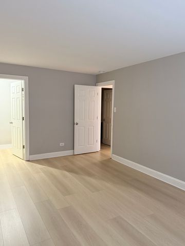 706 Marilyn Avenue 105, Glendale Heights, IL 60139