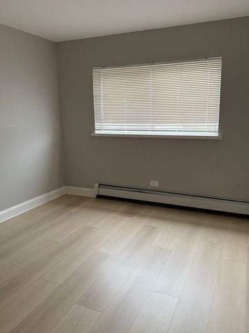 706 Marilyn Avenue 105, Glendale Heights, IL 60139