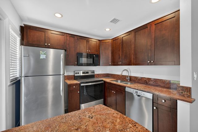 423 SW 11th Court A, Fort Lauderdale, FL 33315