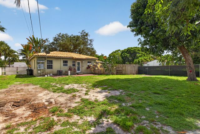 423 SW 11th Court A, Fort Lauderdale, FL 33315