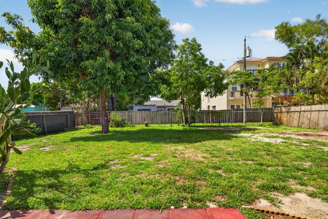 423 SW 11th Court A, Fort Lauderdale, FL 33315