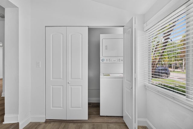 423 SW 11th Court A, Fort Lauderdale, FL 33315