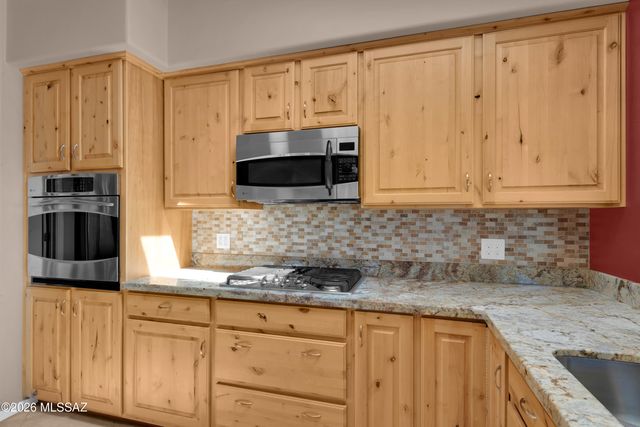 9820 E Nittany Way, Tucson, AZ 85749
