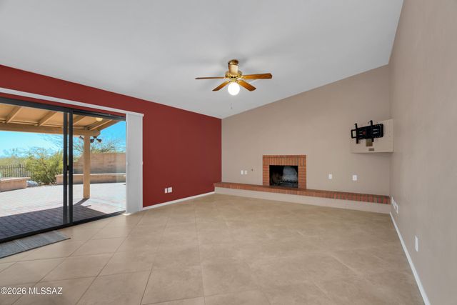 9820 E Nittany Way, Tucson, AZ 85749